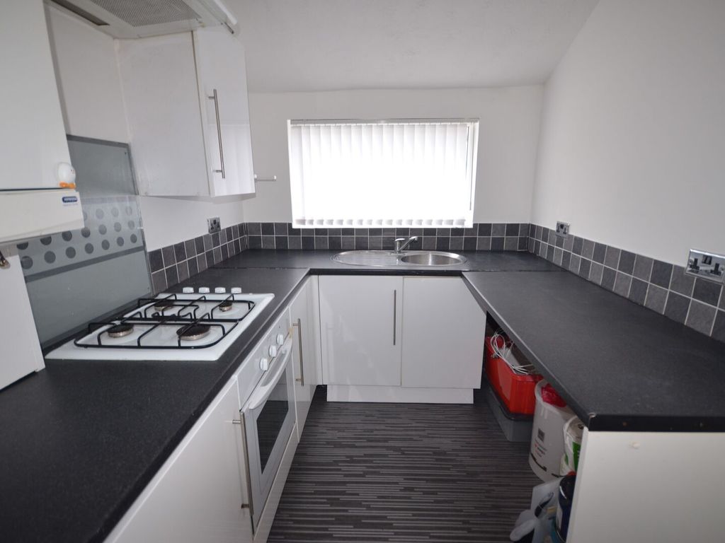 2 bed terraced house to rent in Tay Street, Burnley BB11, £600 pcm Zoopla