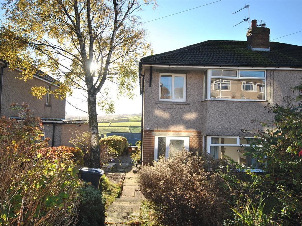3 bed semidetached house to rent in Ash Tree Avenue, Thornton