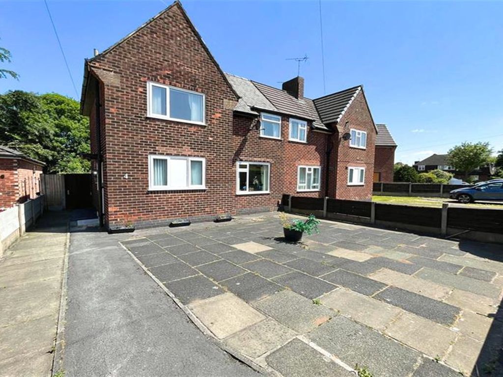 3 bed semidetached house for sale in Brows Avenue, Wythenshawe