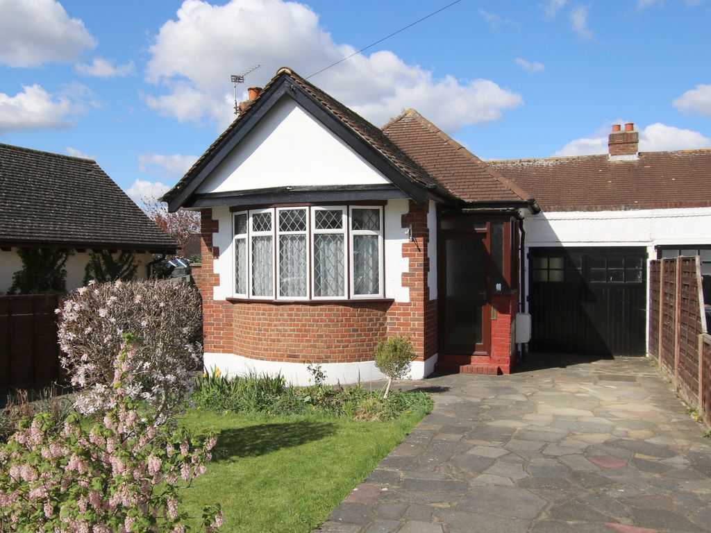 2 bed bungalow for sale in Highfield Drive, Ewell KT19 Zoopla