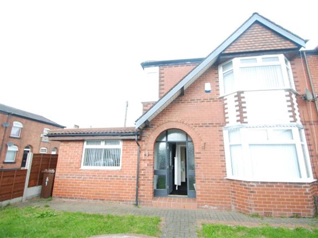 3 bed semidetached house to rent in Rydal Avenue, Droylsden