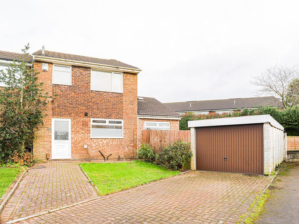 3 bed end terrace house for sale in Beech Close, Rishton, Blackburn BB1
