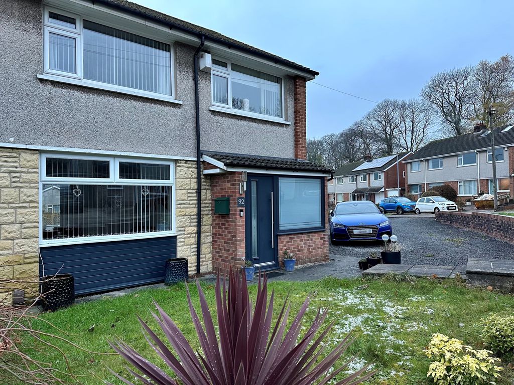 3 bed semidetached house for sale in Heol Y Coed, Rhiwbina, Cardiff