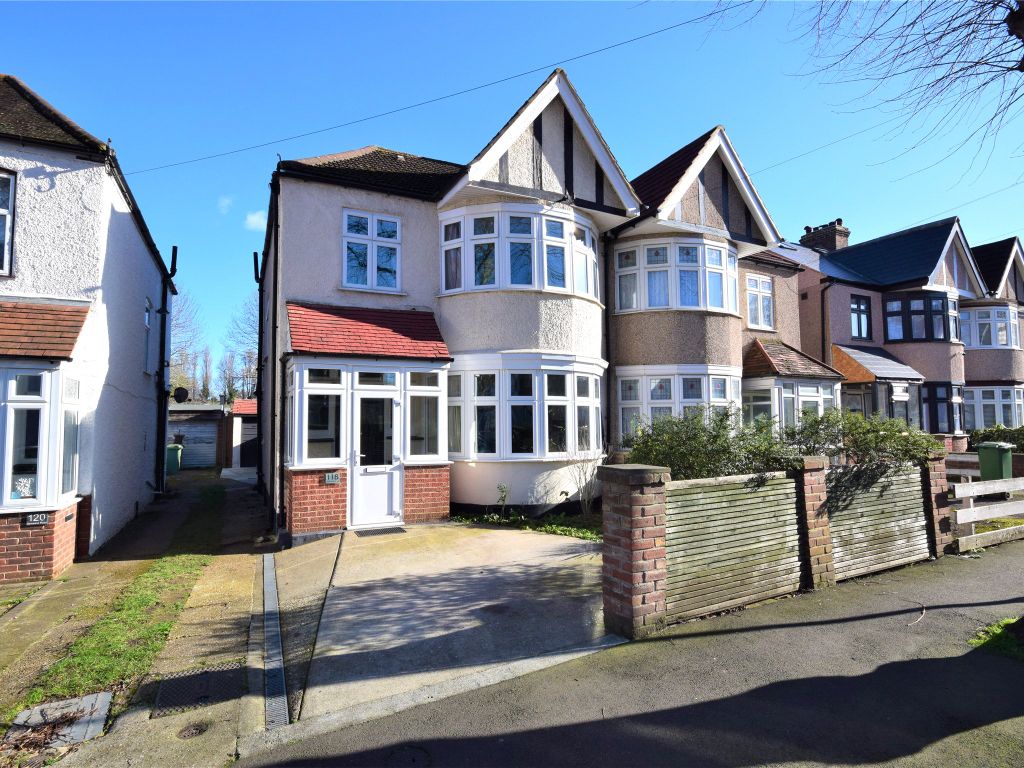 3 bed semidetached house for sale in Demesne Road, Wallington SM6, £