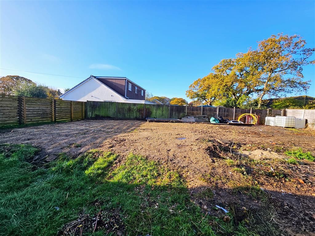 Land for sale in Hampton Lane, Blackfield, Southampton SO45, £110,000