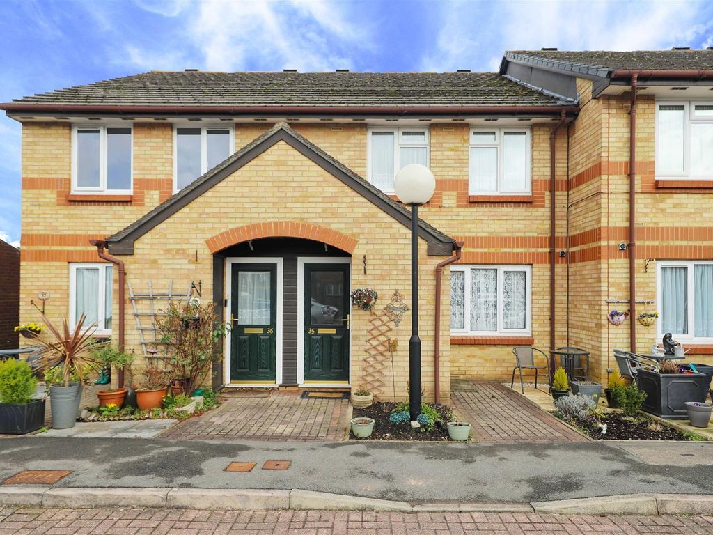 1 bed flat for sale in Auriol Drive, Hillingdon UB10 Zoopla