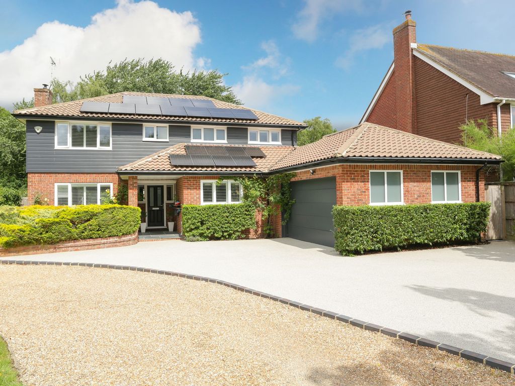 5 bed detached house for sale in Woodland Way, Canterbury CT2 Zoopla