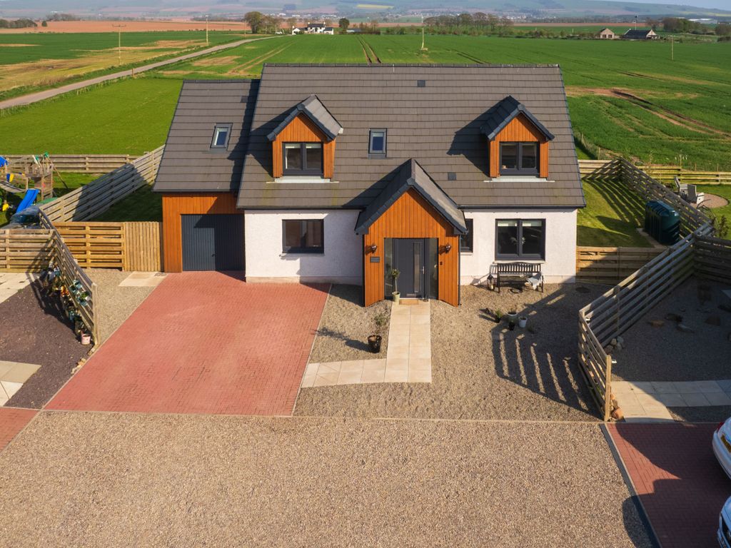 4 bed detached house for sale in Laurencekirk AB30, £400,000 Zoopla