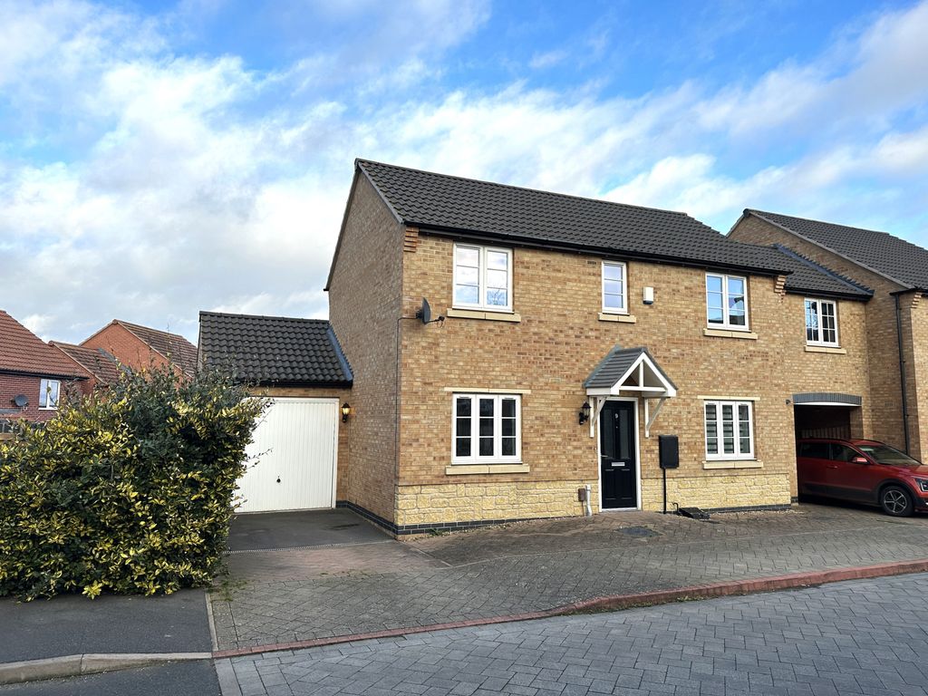 3 bed detached house for sale in Alnwick Way, Grantham NG31, £225,000 Zoopla