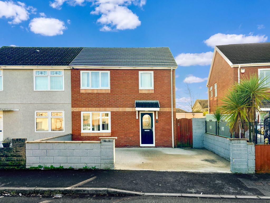 3 bed semidetached house for sale in Brynawelon, Llanelli SA14, £