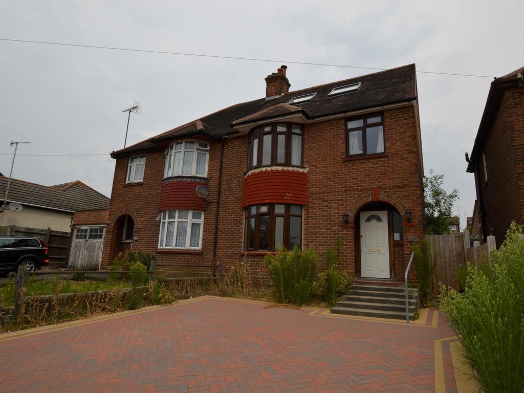 Room to rent in St Andrews Avenue, Colchester CO4 Zoopla