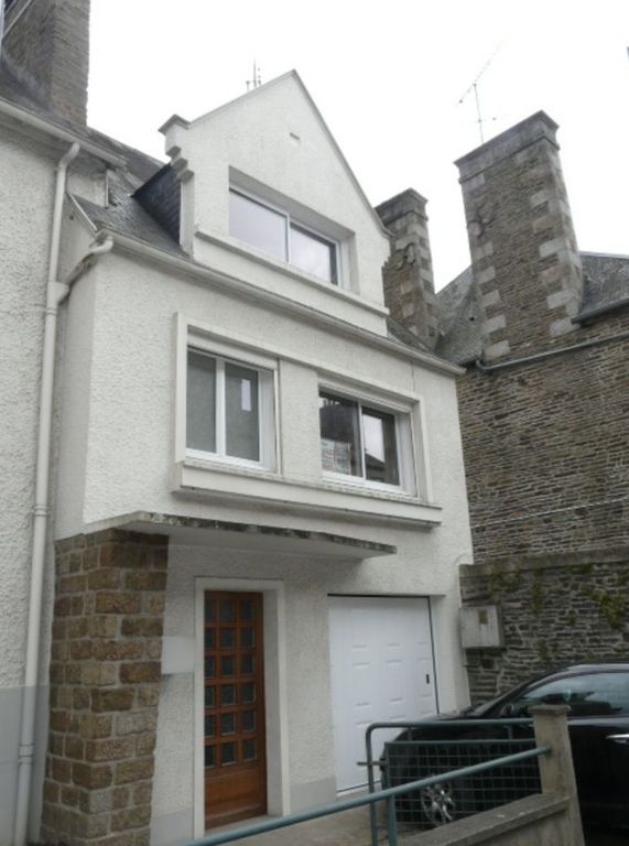 2 bed town house for sale in SaintHilaireDuHarcouet, BasseNormandie