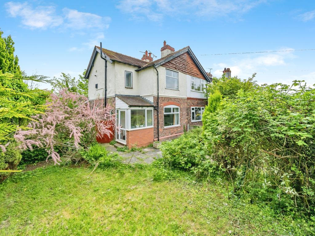 3 bed semidetached house for sale in Station Road, Warrington WA5, £