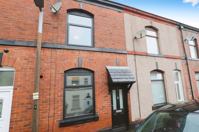 3 bed terraced house to rent in Peers Street, Bury BL8, £895 pcm Zoopla
