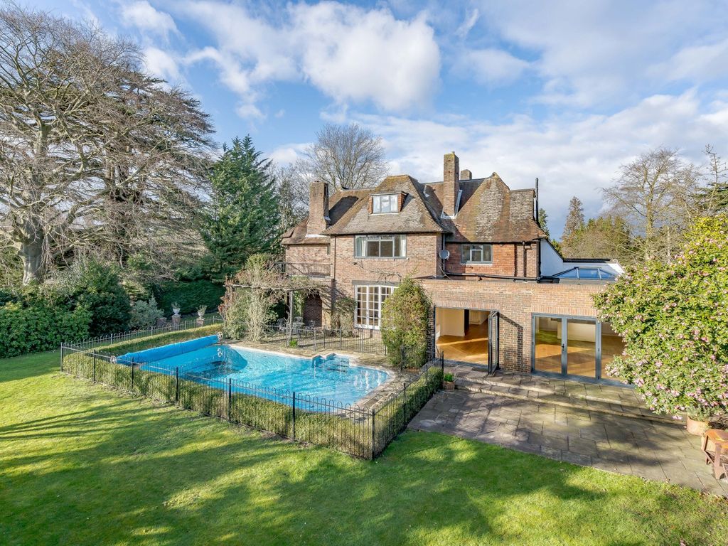 6 bed detached house for sale in Weybridge Park, Weybridge KT13 Zoopla