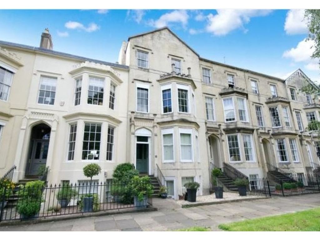 23 Clarence Square Cheltenham GL50  