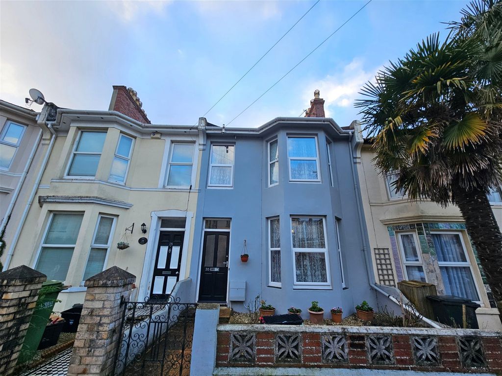 4 bed terraced house for sale in Shirburn Road, Torquay TQ1, £350,000