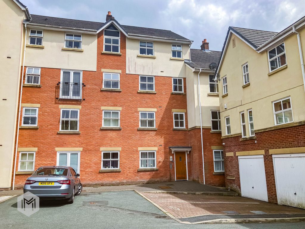 1 bed flat for sale in Clarendon Gardens, Bromley Cross, Bolton