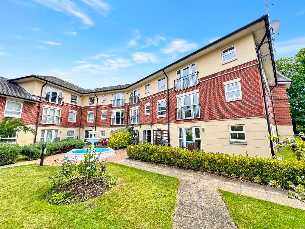 2 bed property for sale in Hebron Court, Rollesbrook Gardens