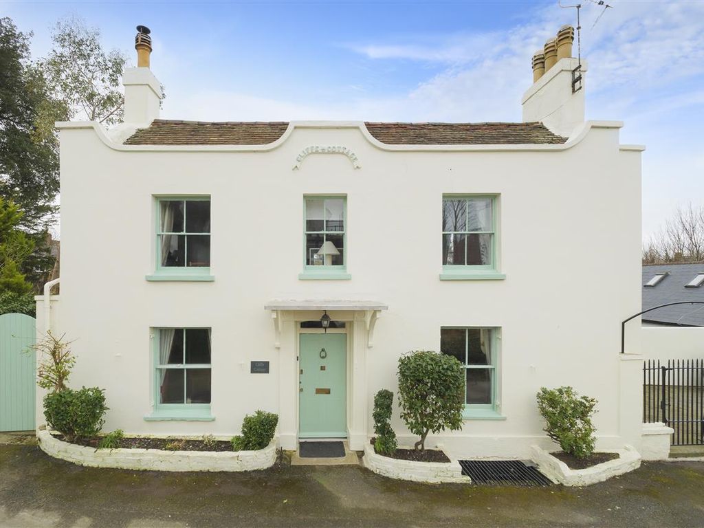 4 bed detached house for sale in Cliffe Cottage, Cripps Lane, St Margaret's At Cliffe CT15, £