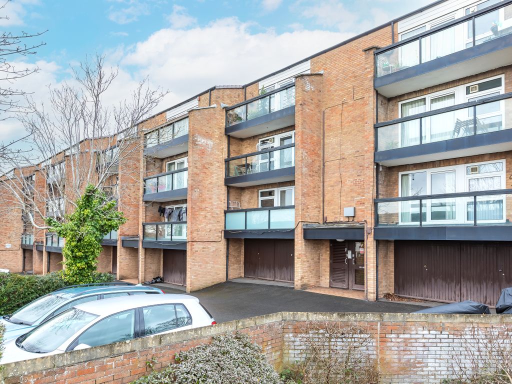 2 bed flat for sale in Trendlewood Park, Stapleton, Bristol BS16 Zoopla