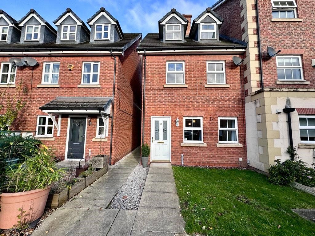 3 bed detached house for sale in Drillfield Road, Northwich CW9, £