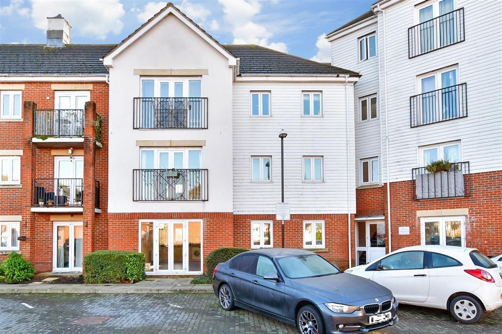 2 bed flat for sale in Abery Drive, Larkfield, Kent ME20, £190,000 Zoopla