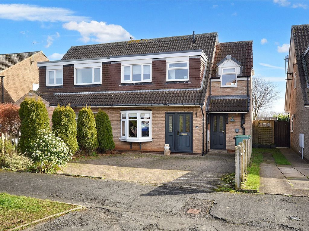 3 bed semidetached house for sale in Braemar Drive, Garforth, Leeds