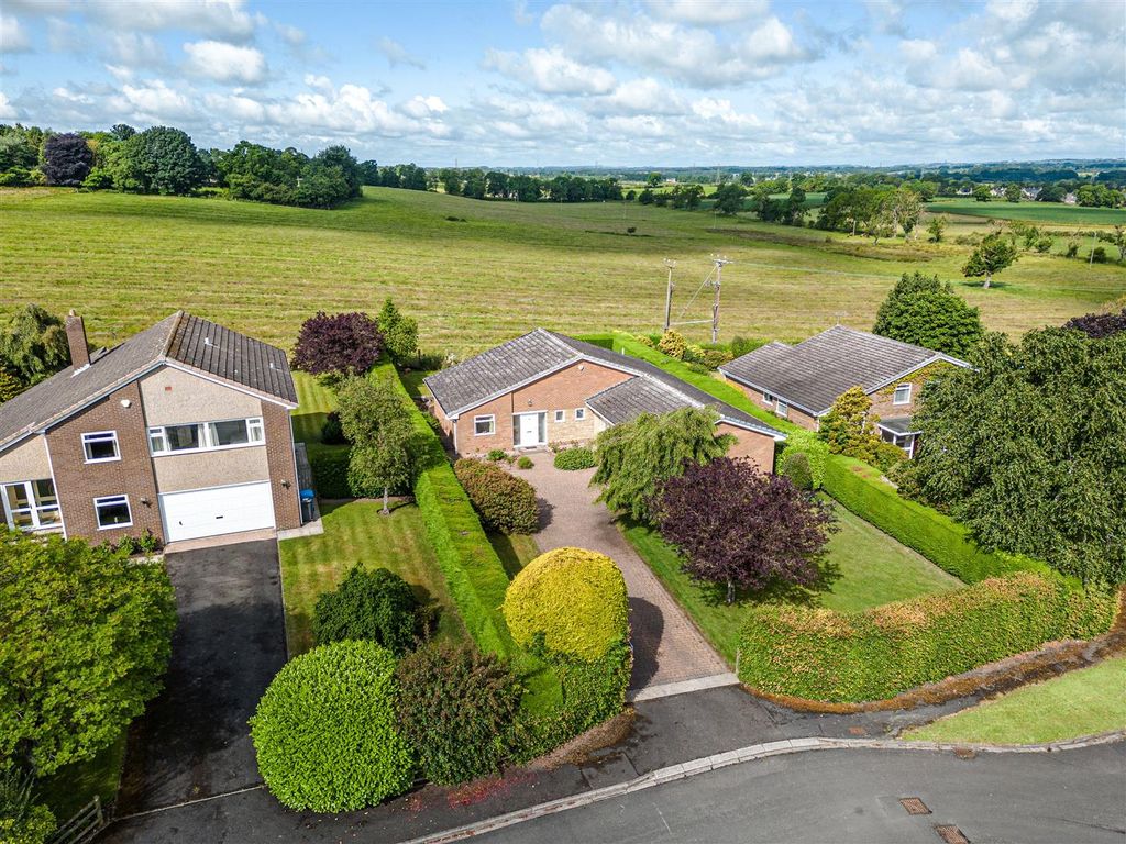 4 bed detached bungalow for sale in Beech Court, Darras Hall, Newcastle