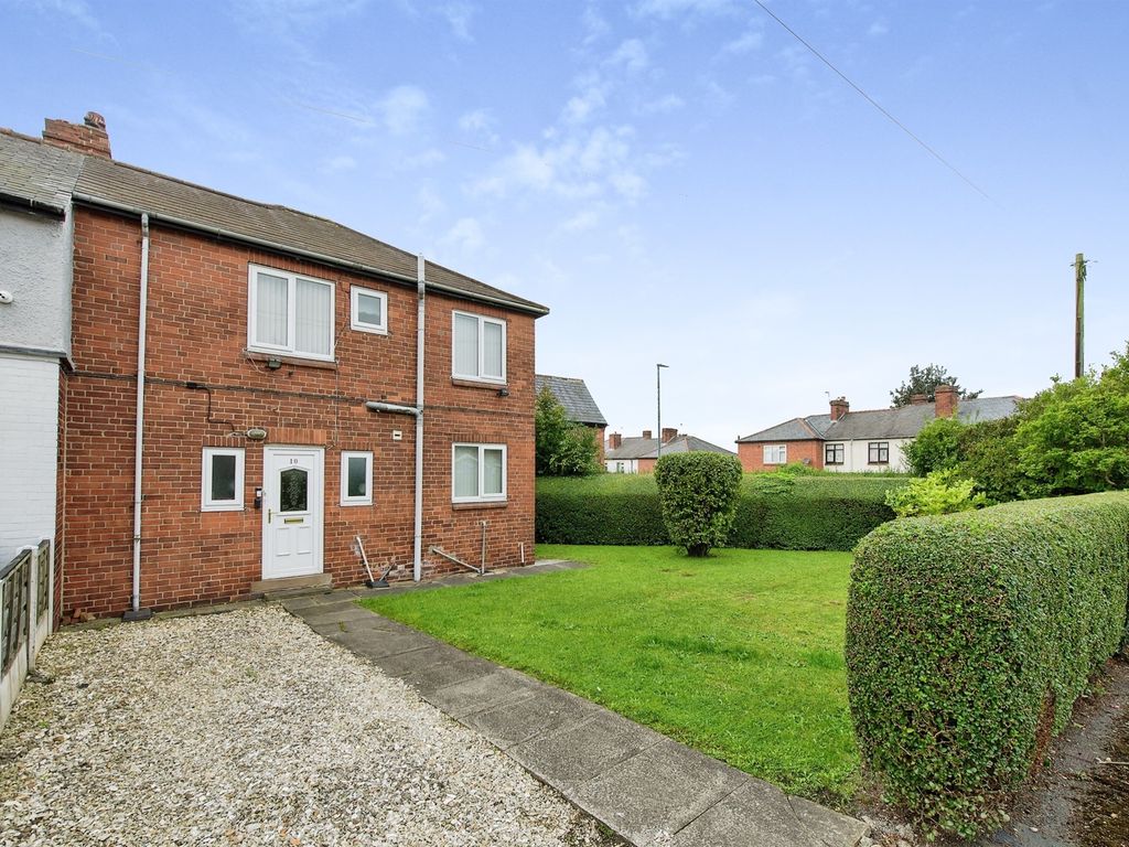 3 bed end terrace house for sale in Ashlar Grove, Castleford WF10, £