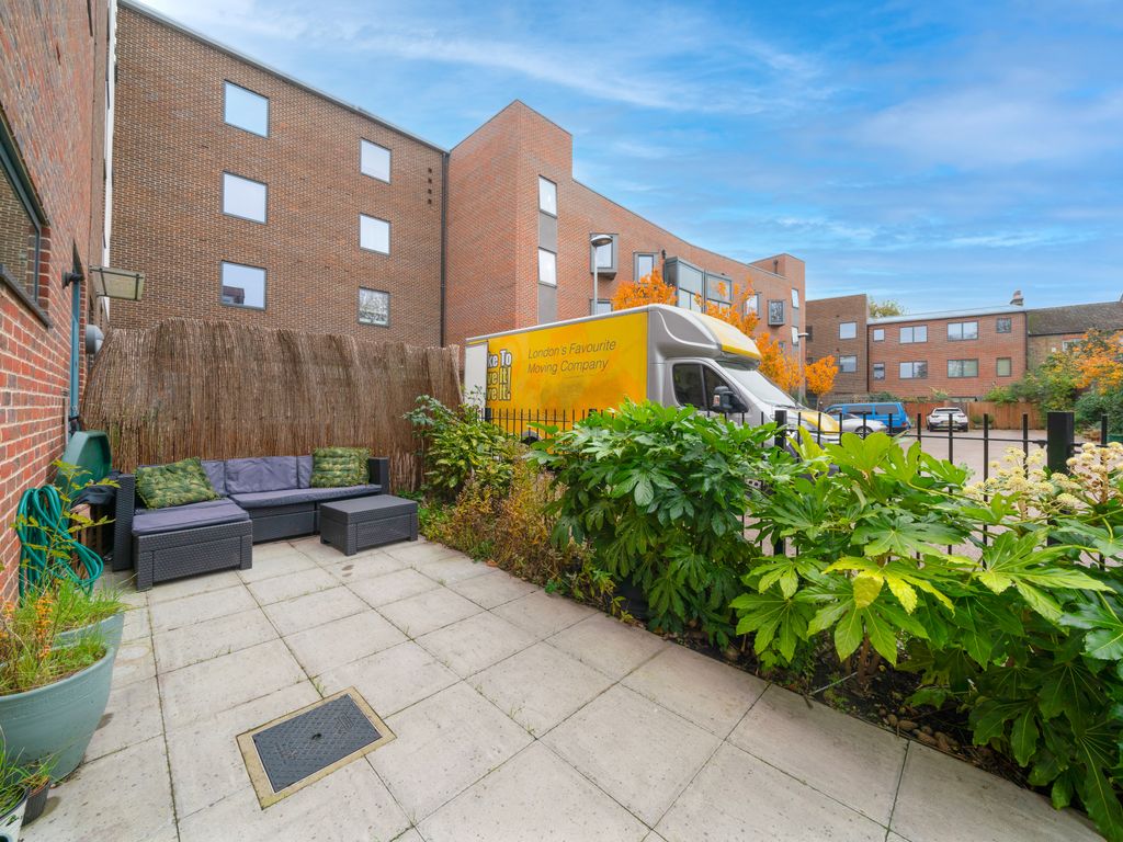 New home, 1 bed flat for sale in 308 Strawbridge Court, West Green Road