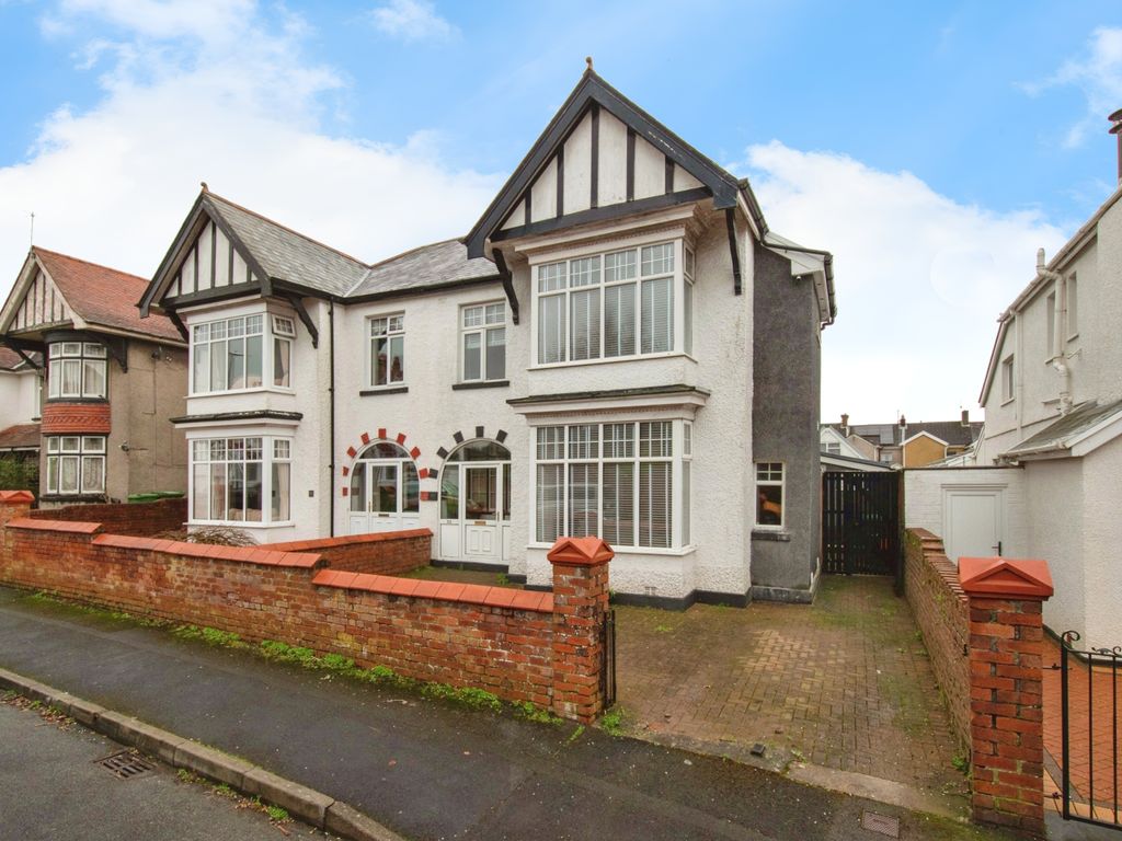 4 bed semidetached house for sale in Parc Howard Avenue, Llanelli, Carmarthenshire SA15, £