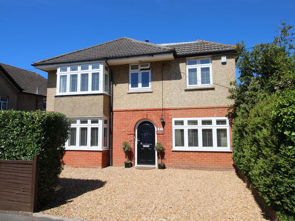5 bed detached house for sale in Albert Road, New Milton BH25 Zoopla