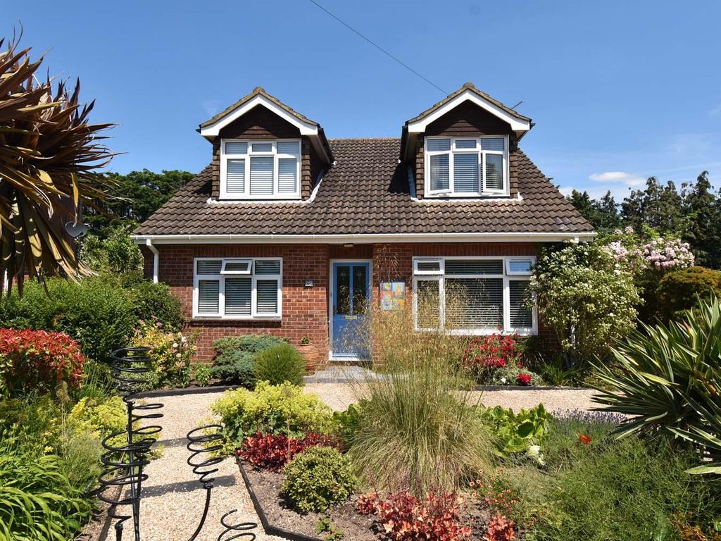 4 bed property for sale in Southampton Road, Park Gate, Southampton