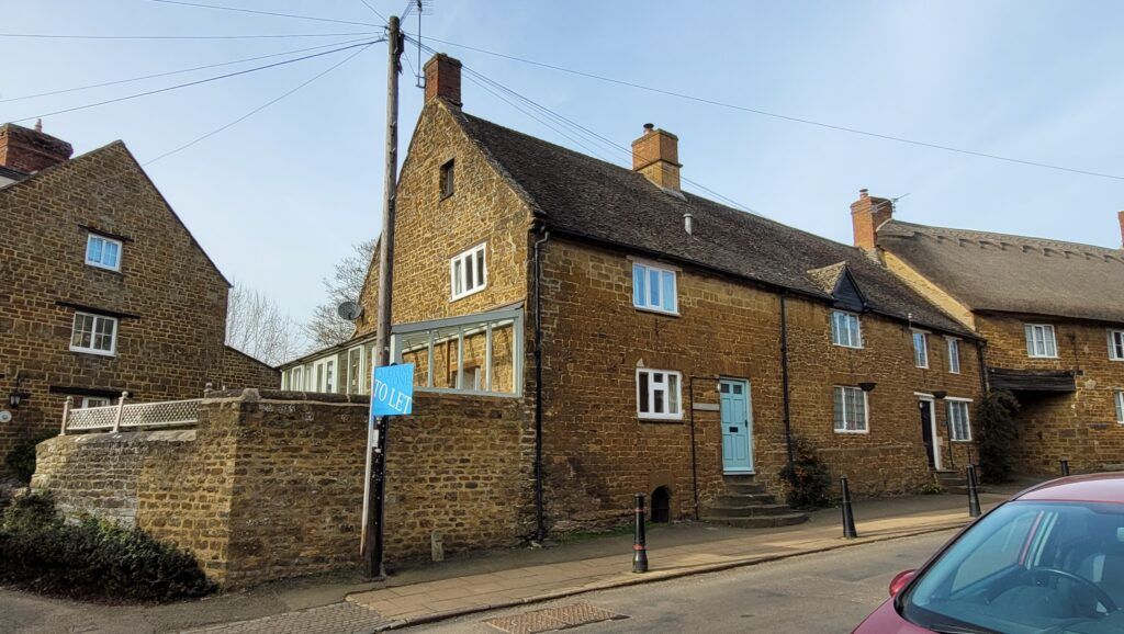 3 bed cottage to rent in High Street, Adderbury, Oxon OX17 Zoopla