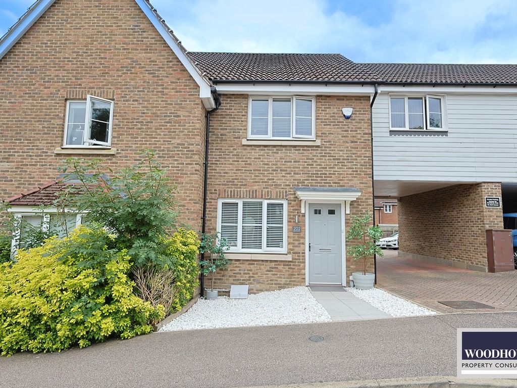 2 bed terraced house for sale in Aldermere Avenue, Cheshunt EN8, £399,950 Zoopla