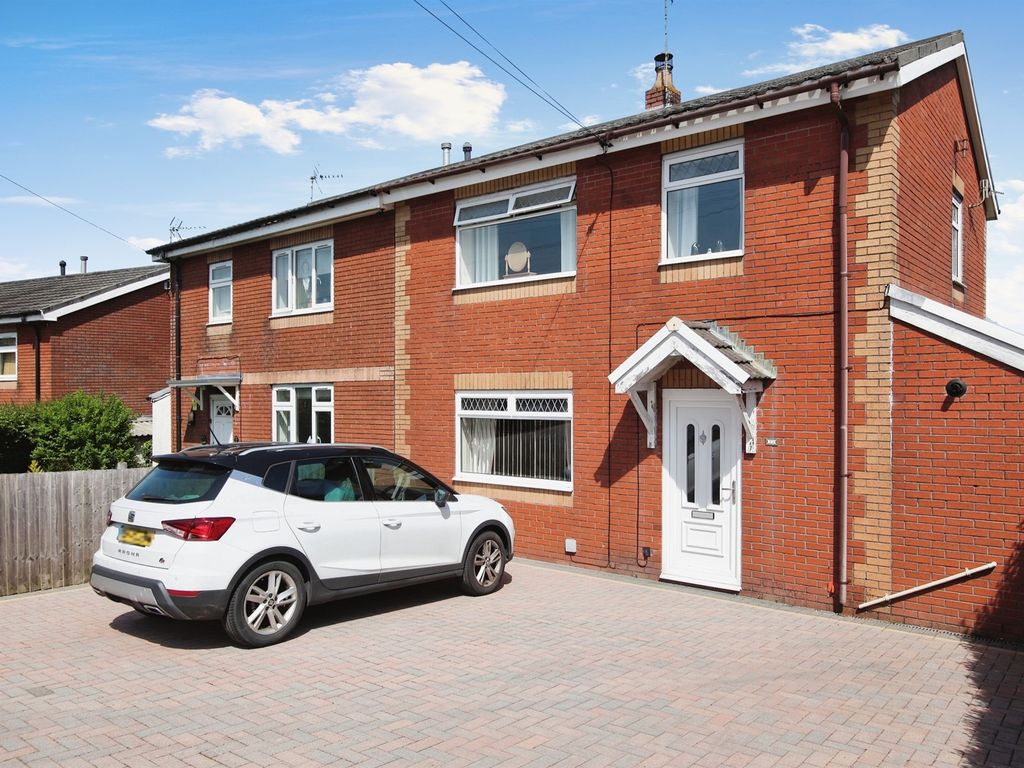 3 bed semidetached house for sale in Dan Caerlan, Llantrisant