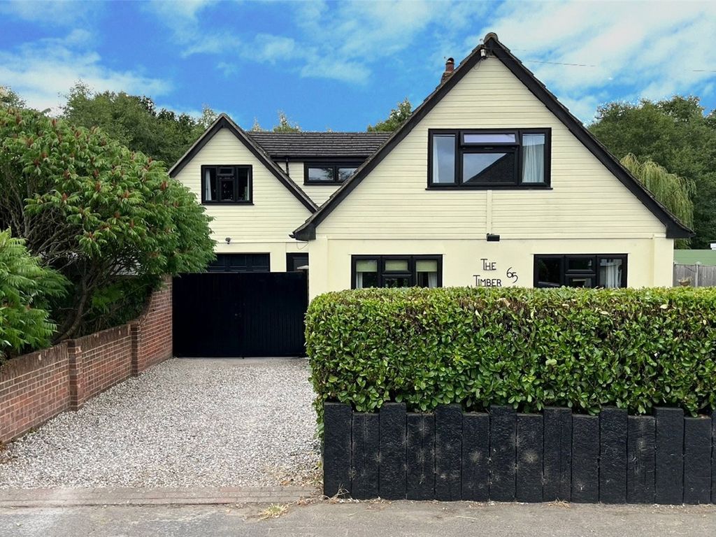 4 bed detached house for sale in Billericay Road, Herongate CM13 Zoopla