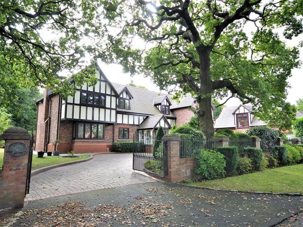 6 bed detached house for sale in Green Lane, Appleton, Warrington WA4