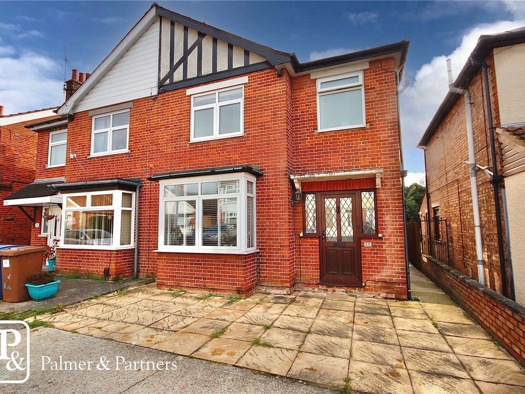 3 bed semidetached house for sale in Cromer Road, Ipswich, Suffolk IP1