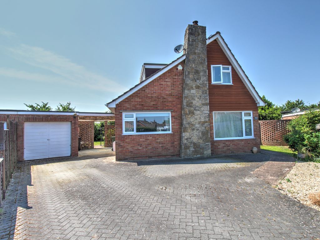 4 bed detached house for sale in Woodlands Drive, Ruishton, Taunton TA3