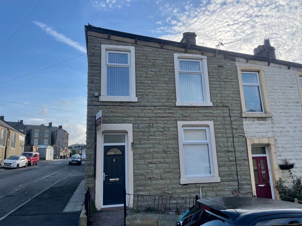 3 bed terraced house to rent in Devonshire Street, Accrington