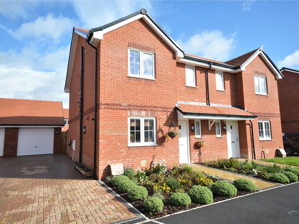 3 bed semidetached house for sale in Caspars Way, Fordingbridge, Hampshire SP6 Zoopla