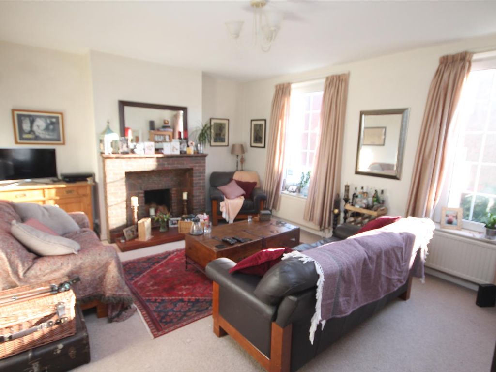 1 bed flat to rent in High Street, Portsmouth PO1 Zoopla