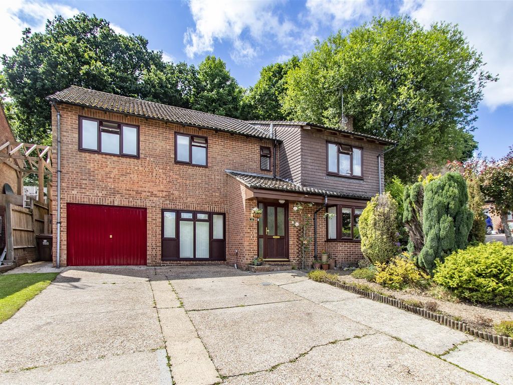 4 bed detached house for sale in Booker Close, Crowborough TN6 Zoopla