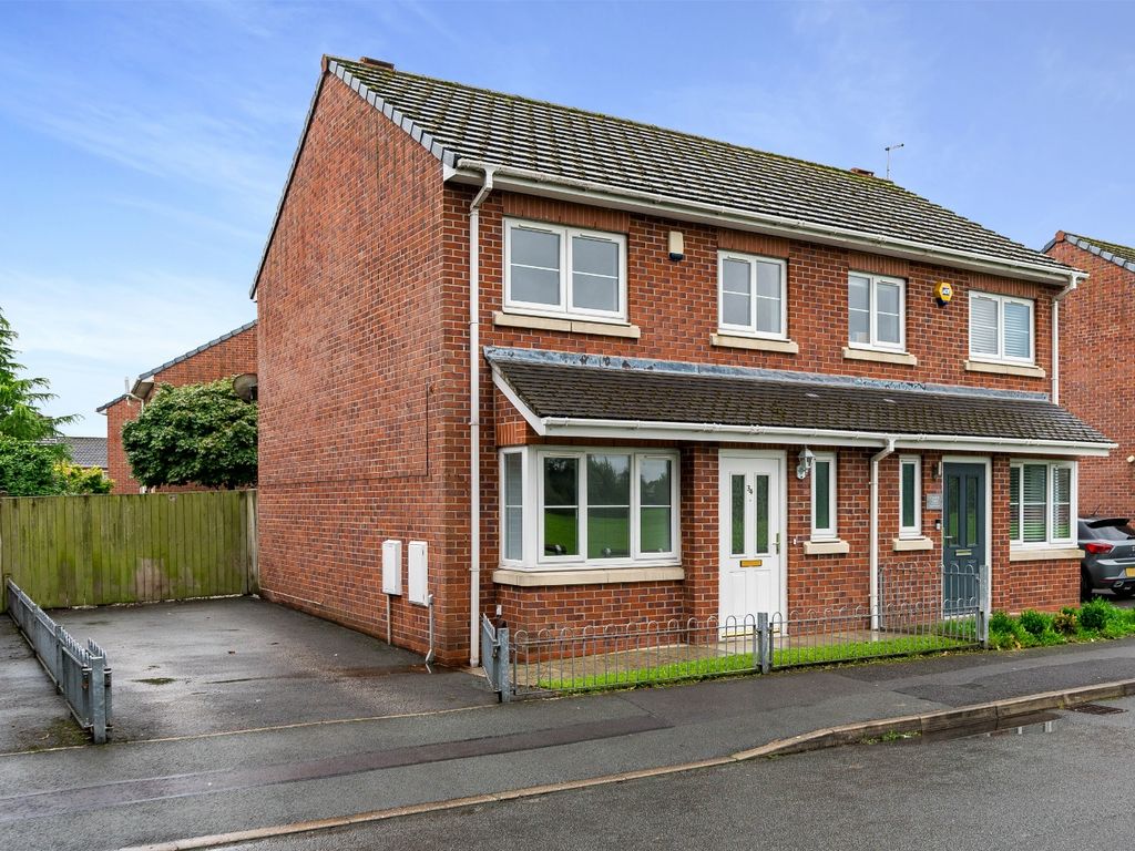 3 bed semidetached house to rent in Lysander Drive, Padgate, Warrington, Cheshire WA2, £995 pcm