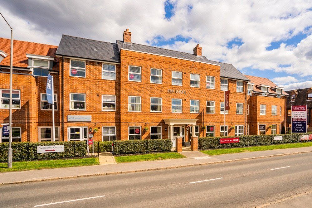 1 bed flat for sale in Dean Street, Marlow SL7, £395,000 Zoopla