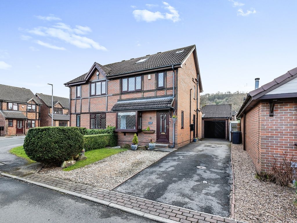 3 bed semidetached house for sale in Fawkes Drive, Otley LS21 Zoopla