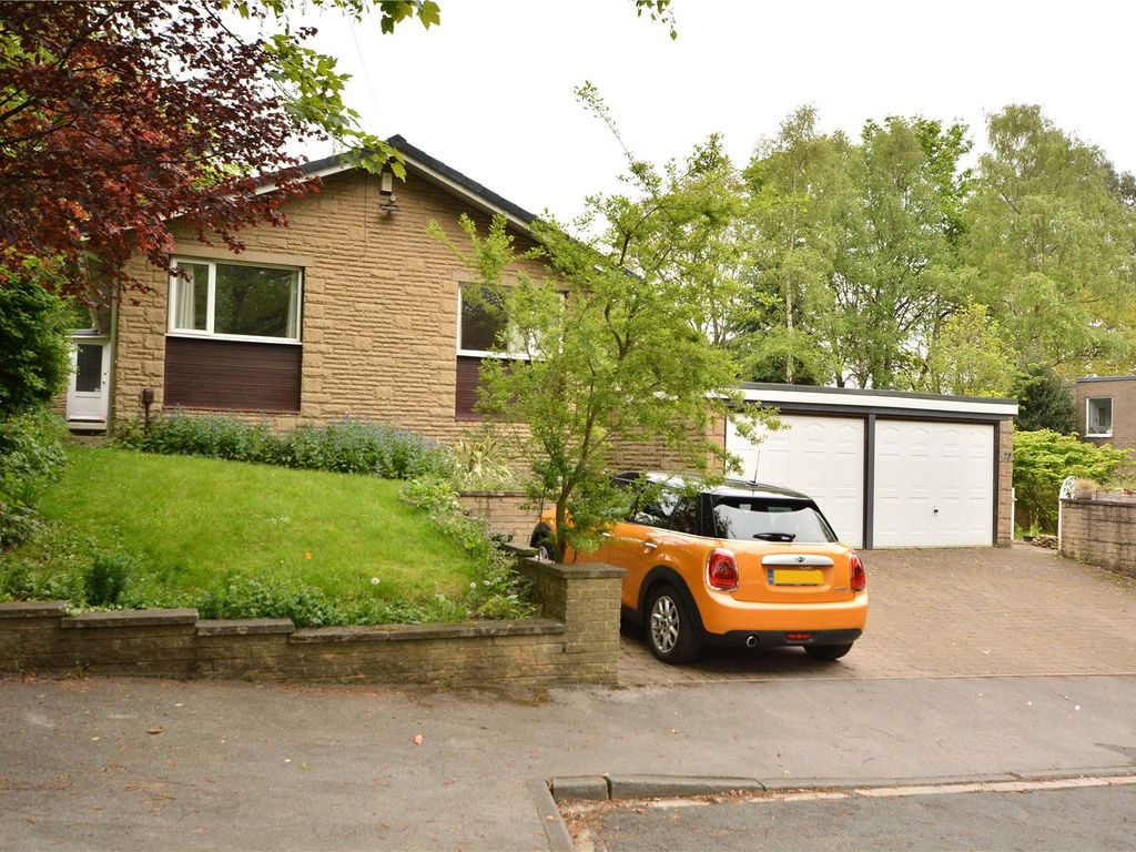 5 bed bungalow for sale in Ridgeway, Roundhay, Leeds LS8 Zoopla