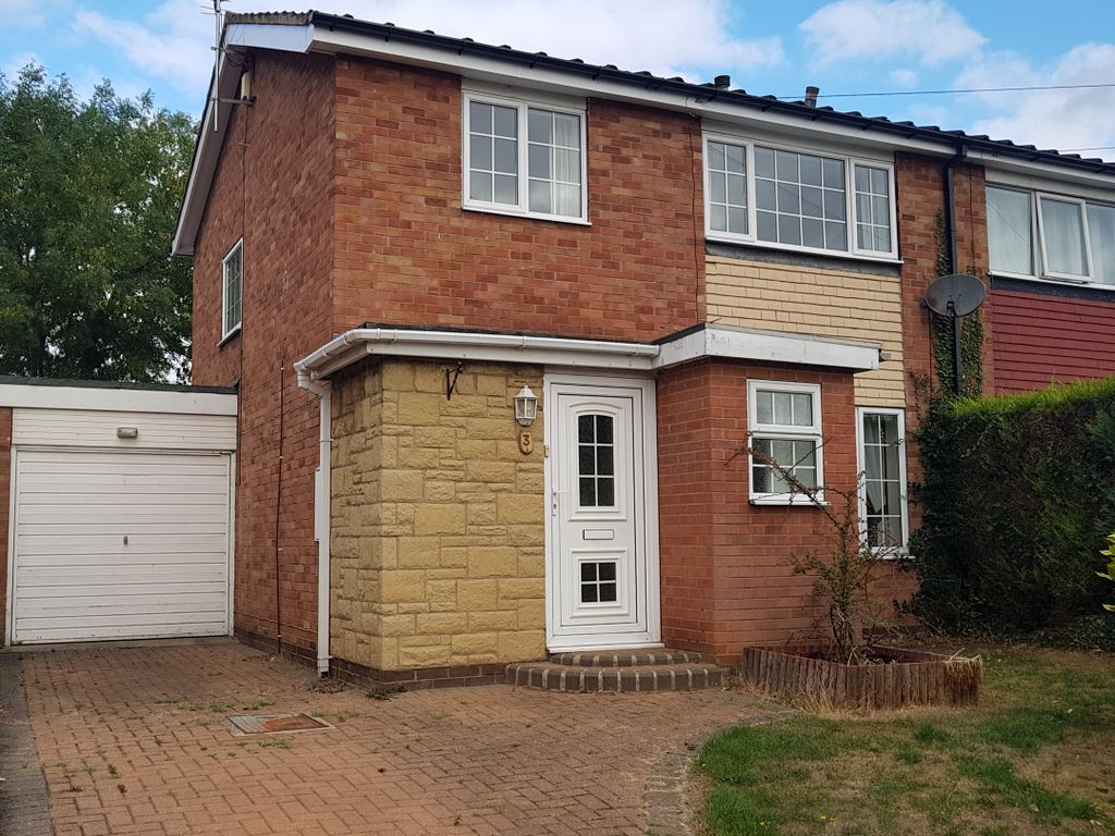 3 bed semidetached house to rent in Pembroke Drive, CarltonIn